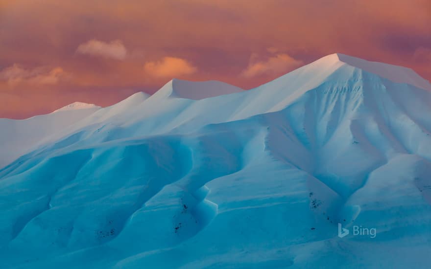 Hallwylfjellet at Adventdalen, Norway